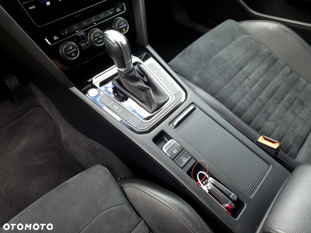 Volkswagen Passat 2.0 TDI SCR Highline DSG - 20