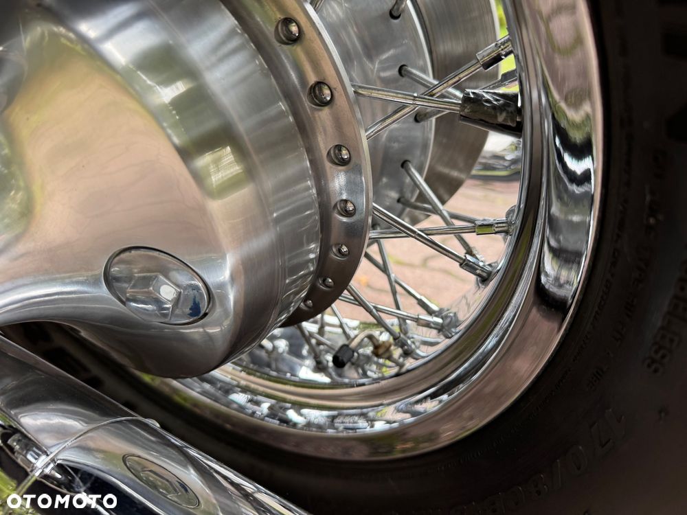 Suzuki Intruder - 15