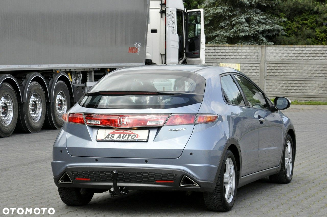 Honda Civic 1.8i-VTEC Automatik Sport - 3