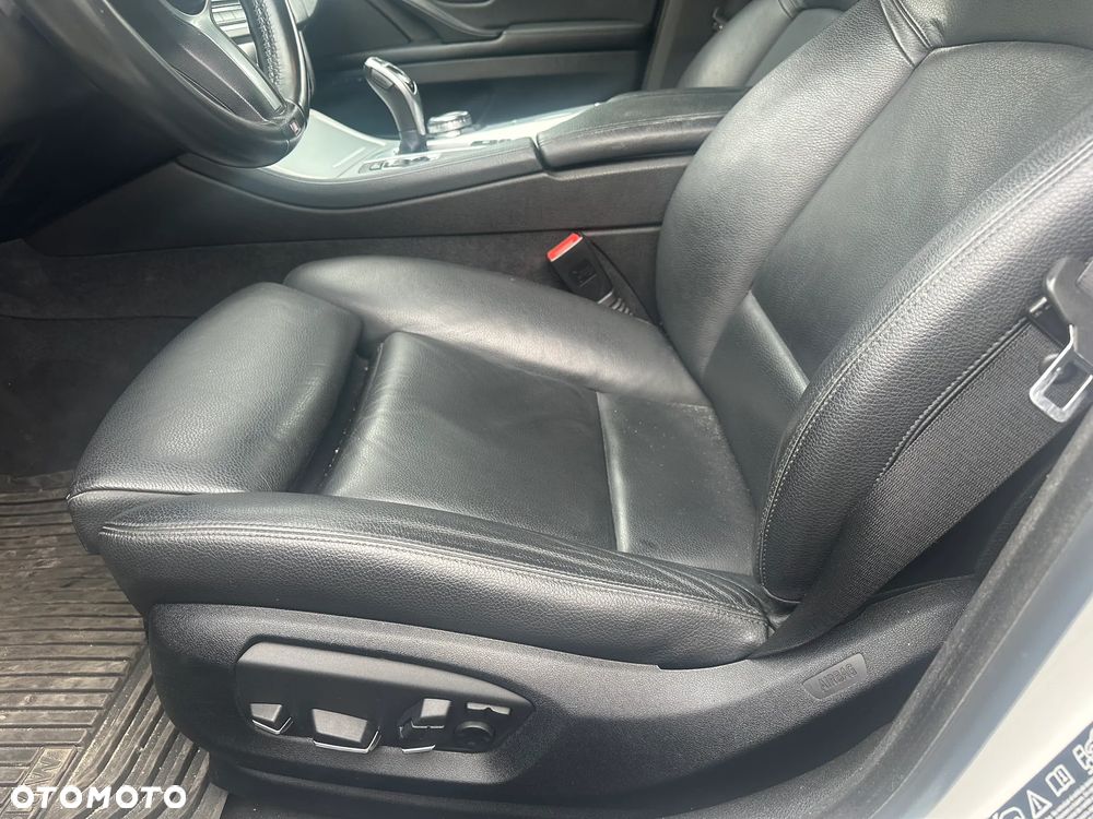 BMW Seria 5 535d xDrive - 26