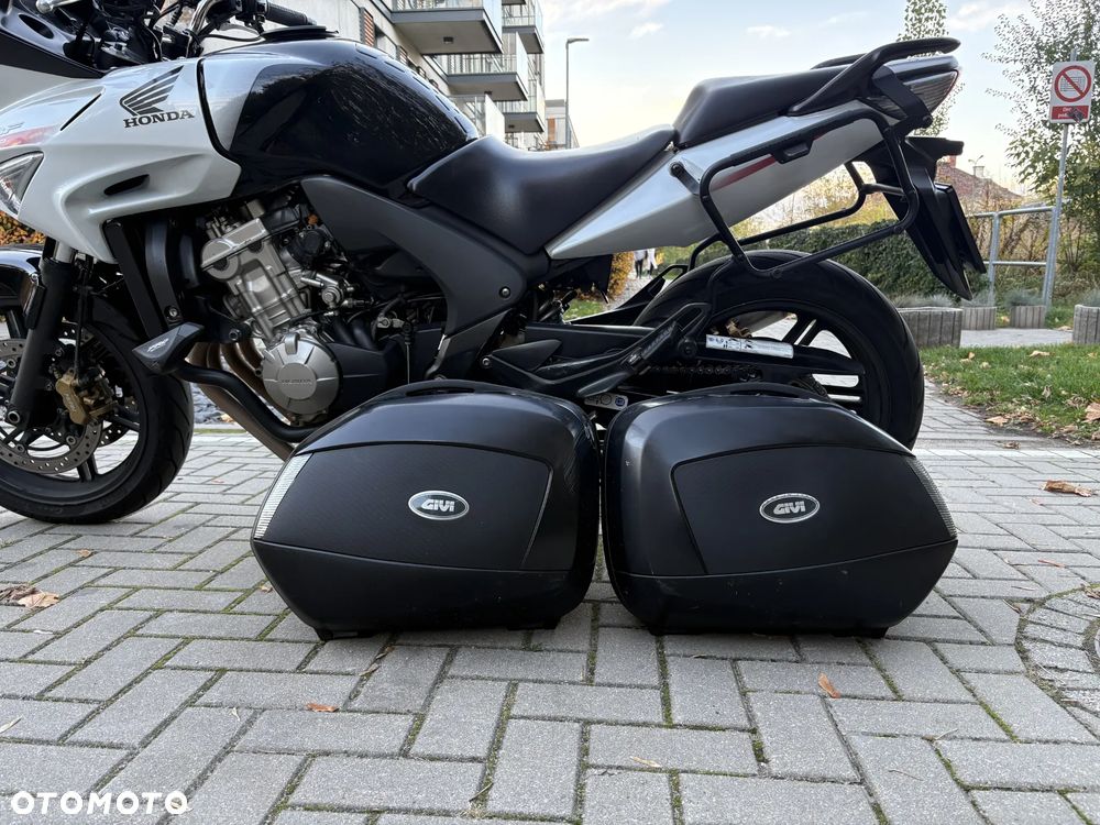 Honda CBF - 24