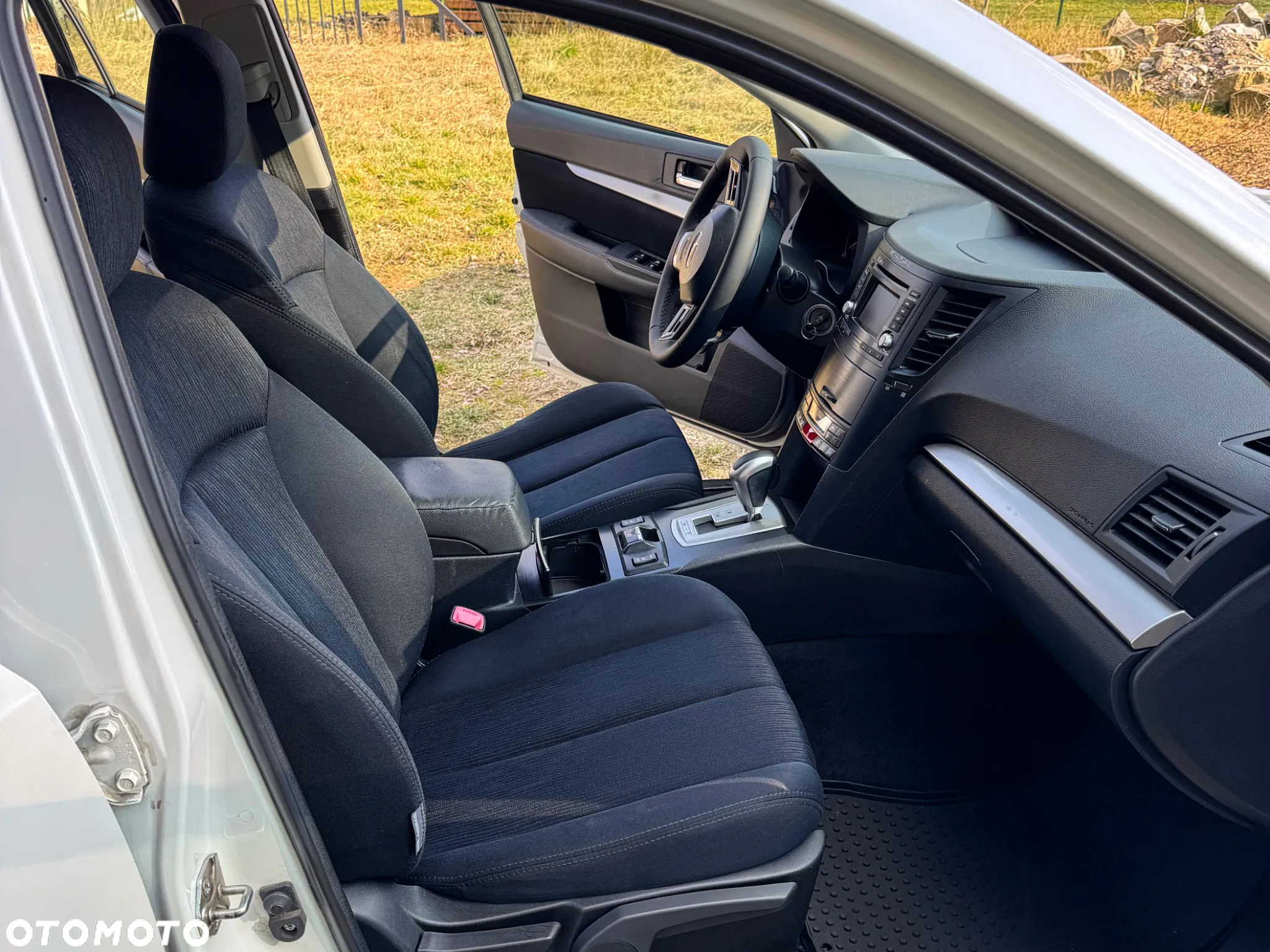 Subaru Legacy - 13