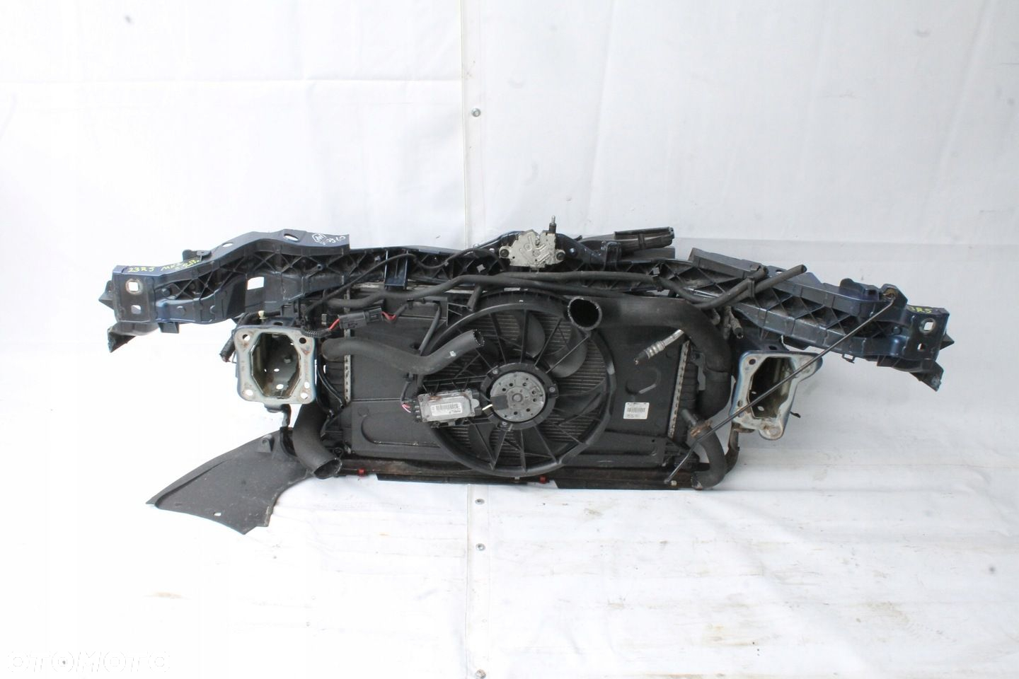 PAS PRZEDNI CHŁODNICE FORD FOCUS MK2 LIFT 2007R- 2.0 TDCI AUTOMAT - 2