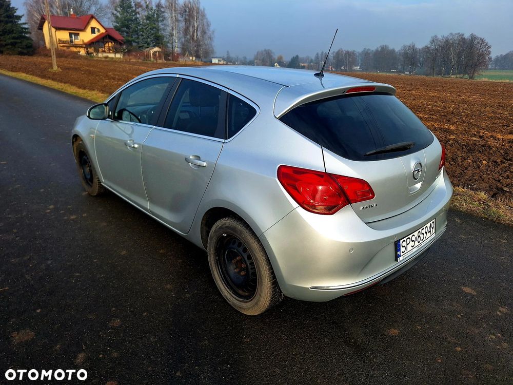 Opel Astra 1.4 Turbo ecoFLEX Start/Stop ENERGY - 2