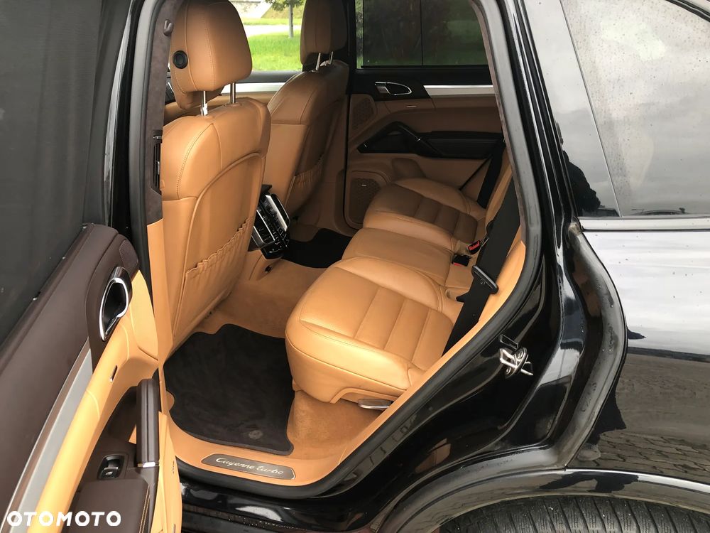 Porsche Cayenne - 11