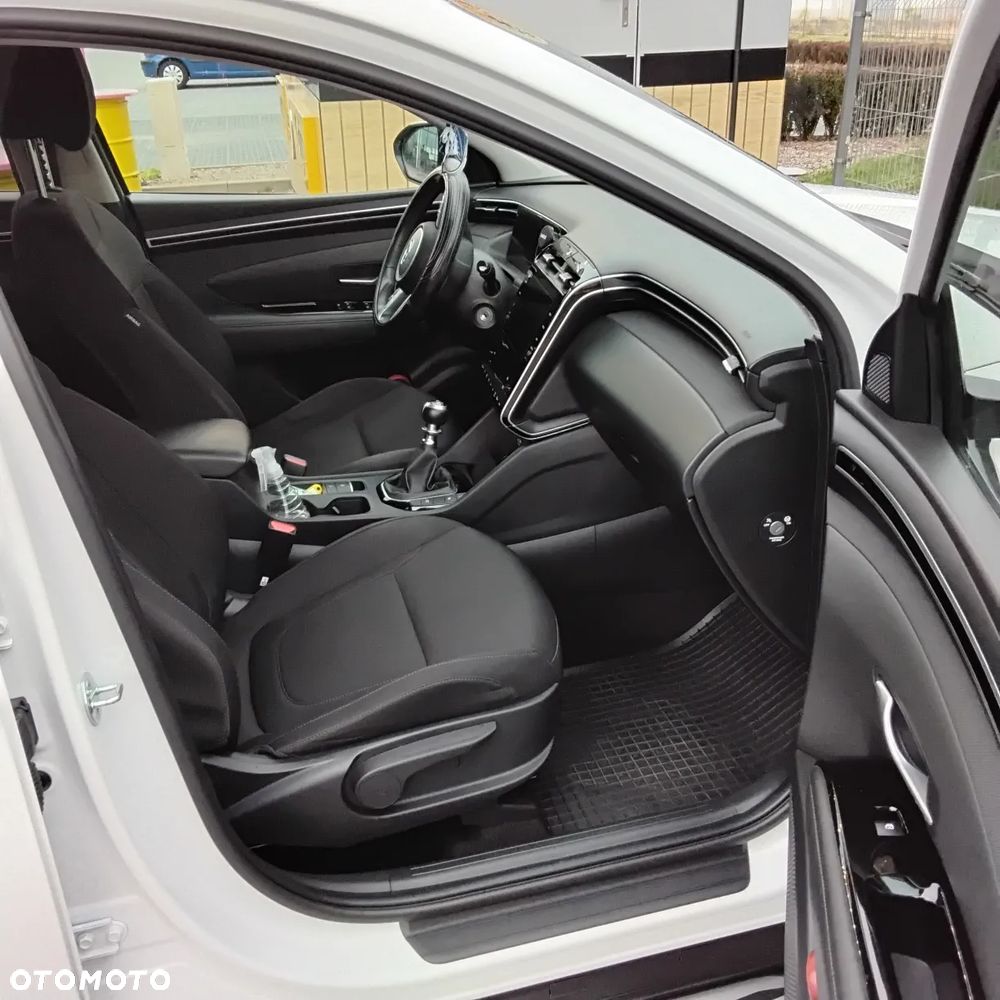 Hyundai Tucson 1.6 T-GDi Smart 2WD - 25