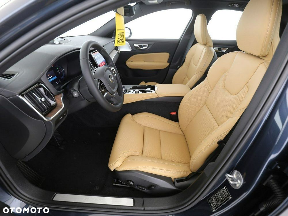 Volvo S60 T8 Recharge AWD Ultimate Dark - 3