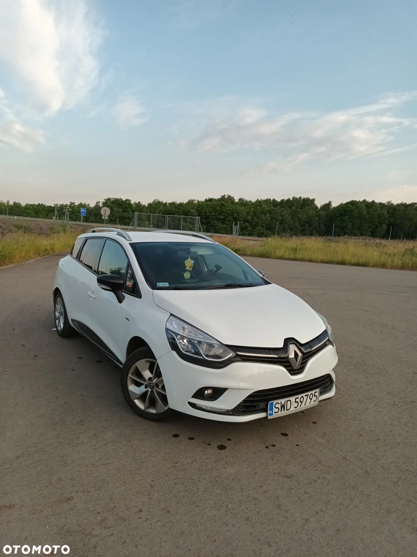 Renault Clio Grandtour (Energy) TCe 90 Start & Stop LIMITED - 5