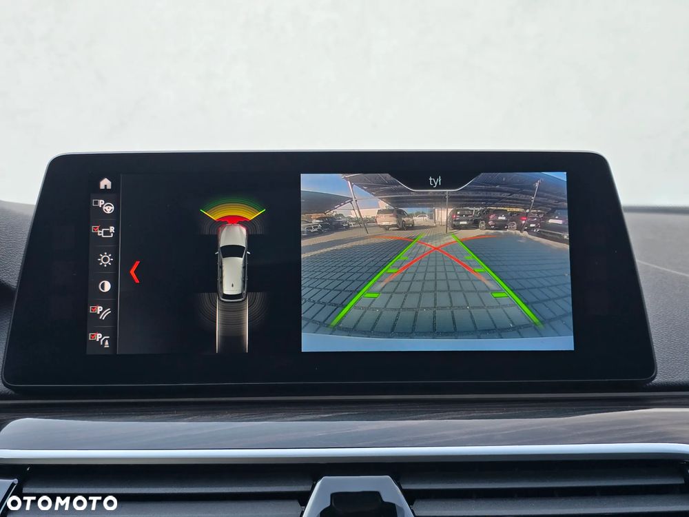 BMW Seria 5 520d xDrive M Sport sport - 18