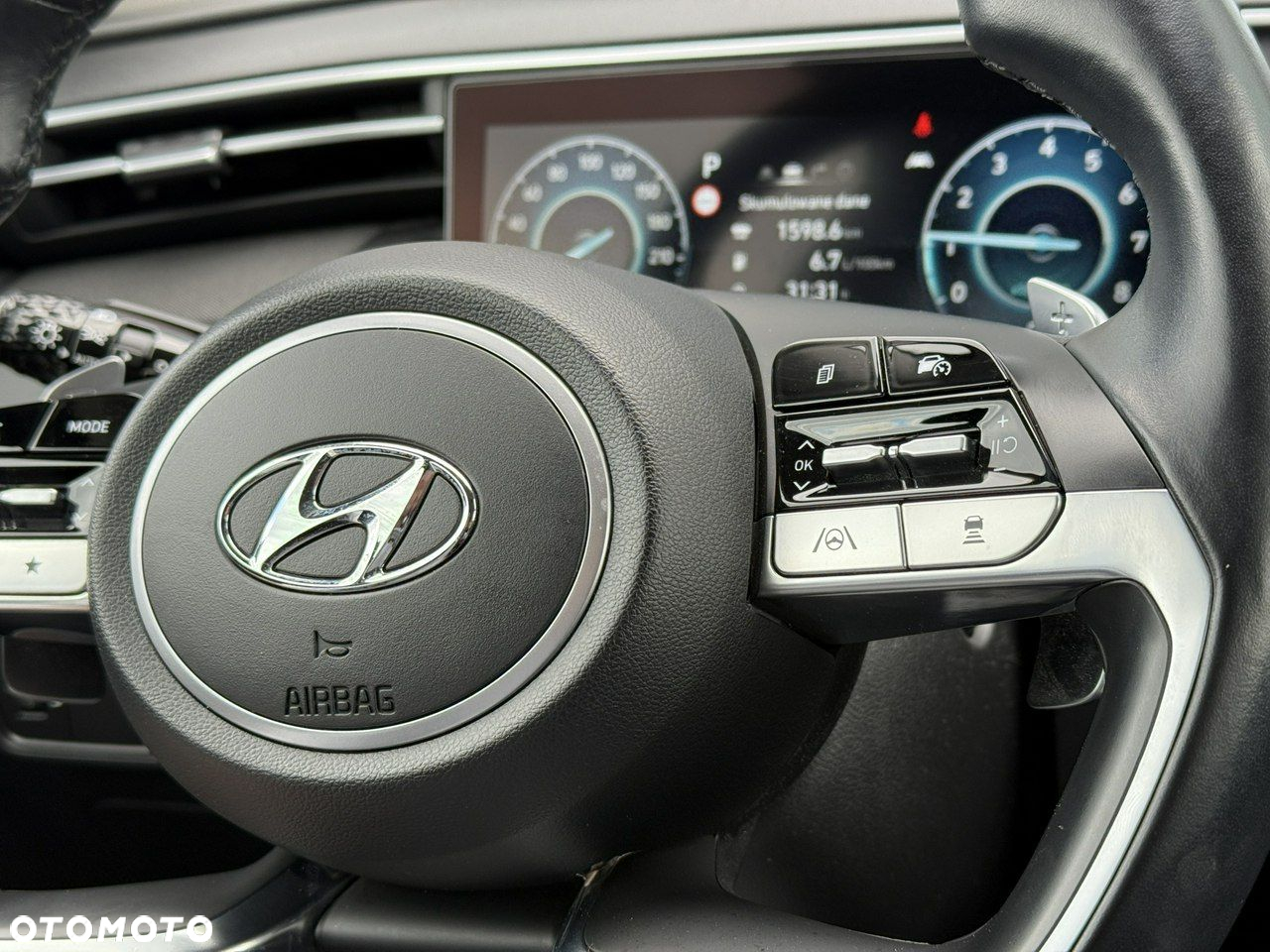 Hyundai Tucson 1.6 T-GDi HEV Executive 2WD - 18