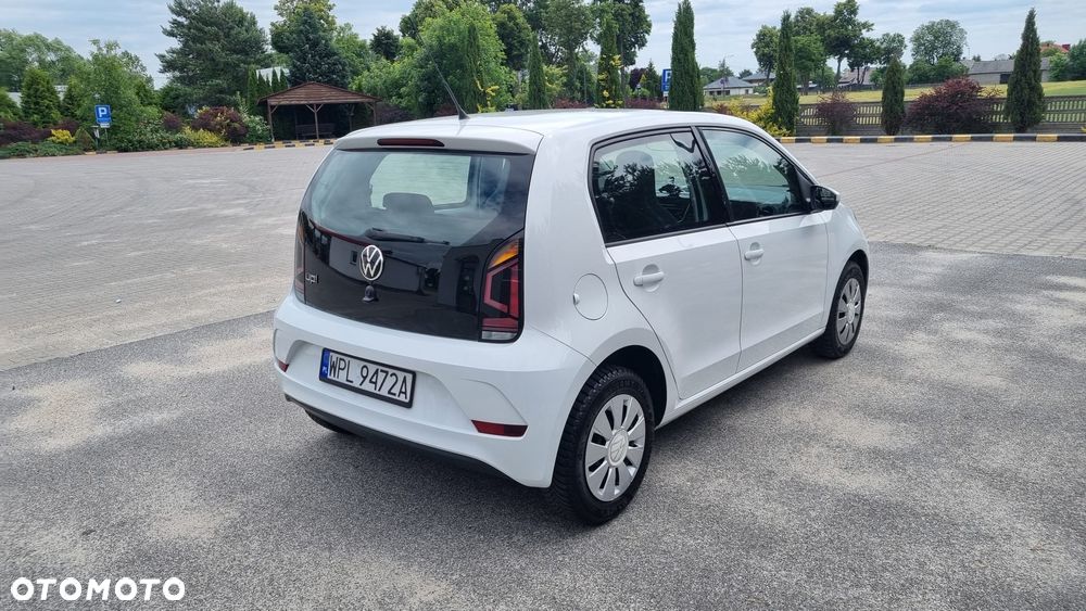 Volkswagen up! Active - 5