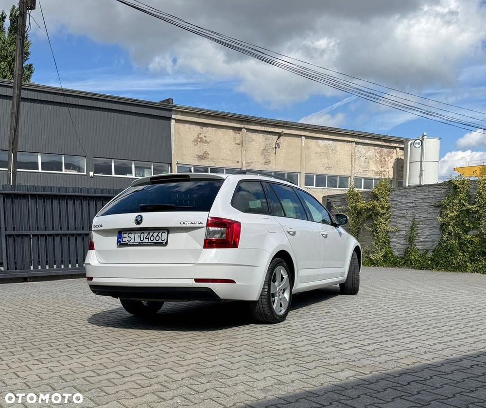 Skoda Octavia 1.6 TDI SCR Ambition DSG - 3
