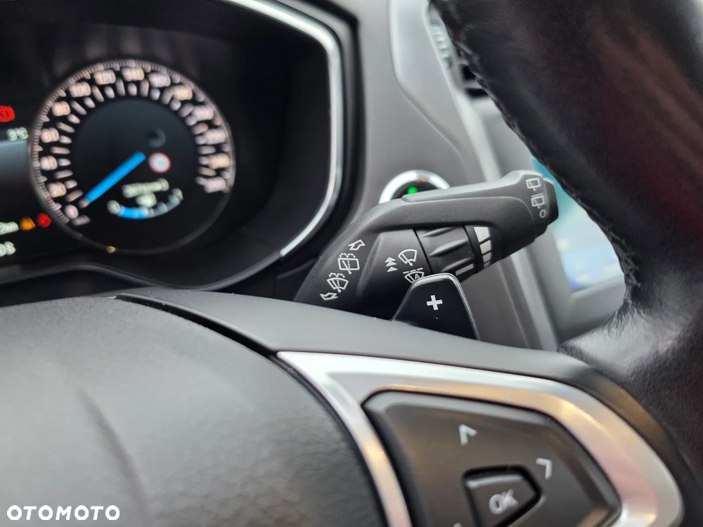 Ford Mondeo SW 2.0 TDCi S&S PowerShift-Aut Titanium - 22
