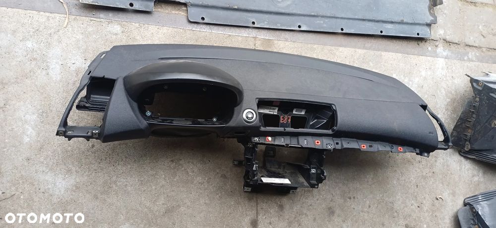 Deska rozdzielcza konsola kokpit BMW 1 e81 e87 - 1