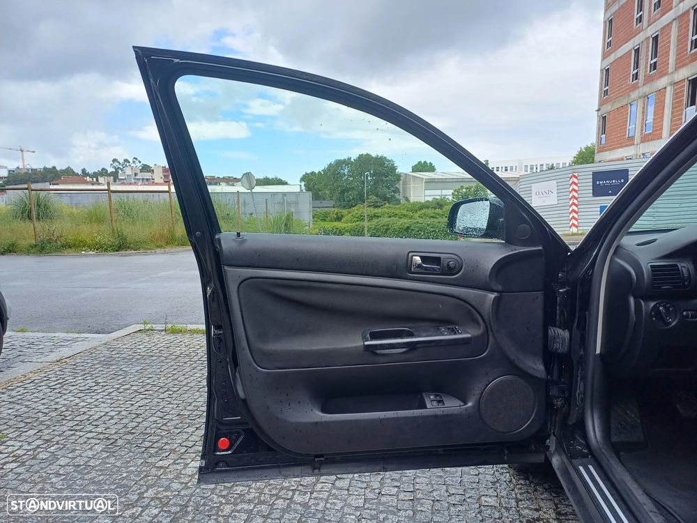 VW Passat Variant 1.9 TDi Confortline - 16