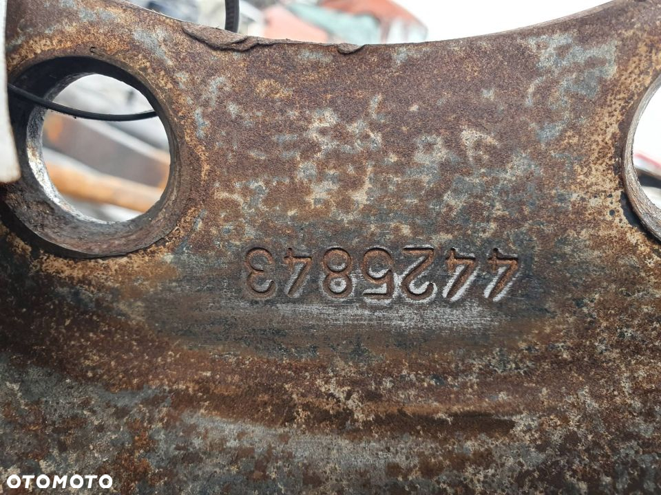 FELGA TRAKTOR DEUTZ- FAHR AGROTRON 135 R38 - 4