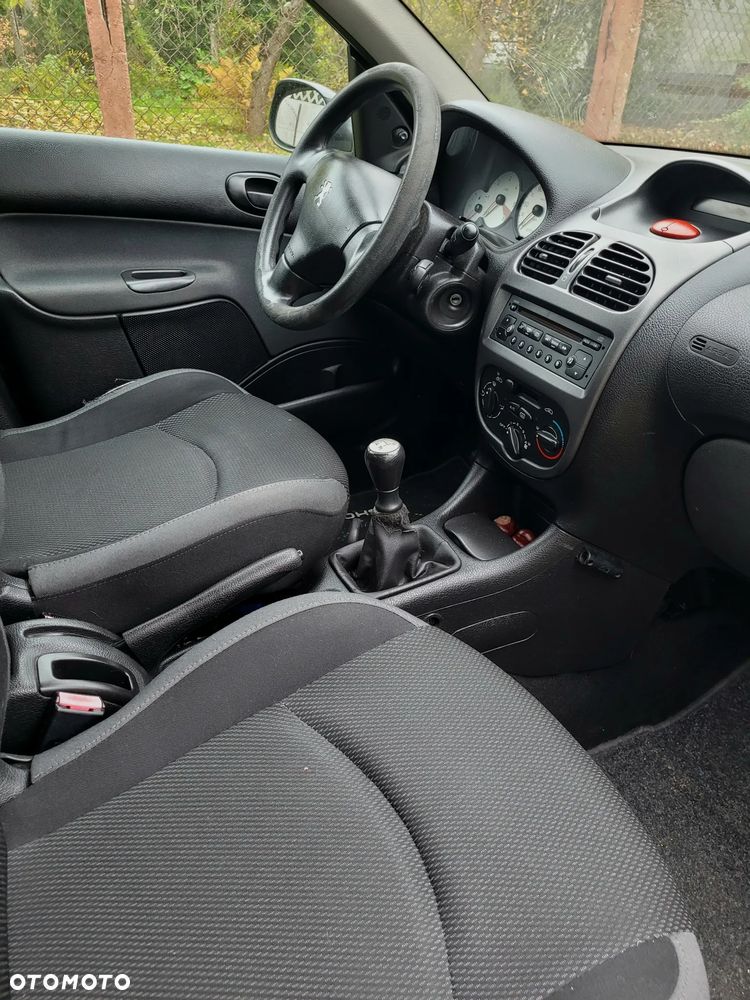 Peugeot 206 - 5