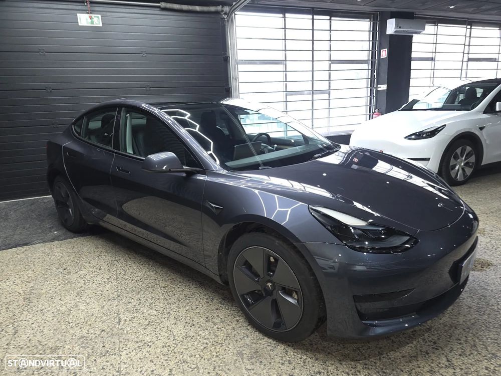 Tesla Model 3 Standard Range Plus RWD - 2