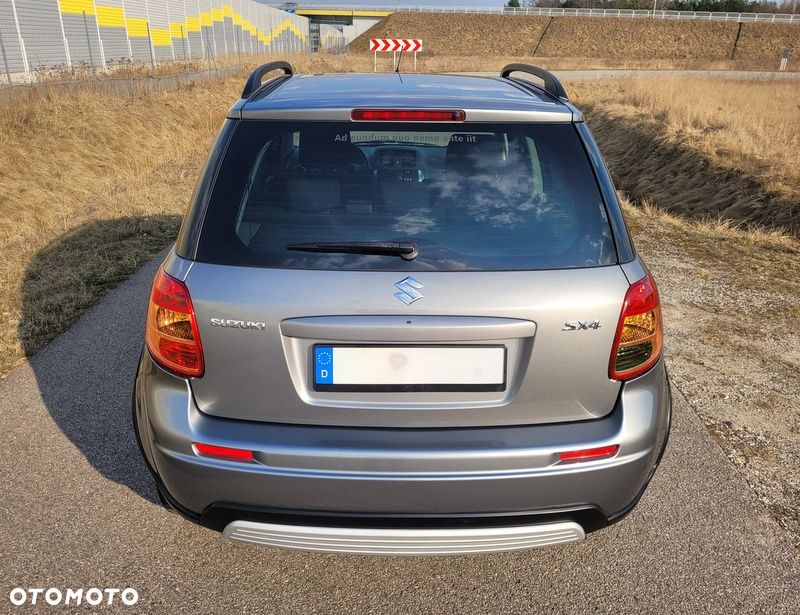 Suzuki SX4 - 10