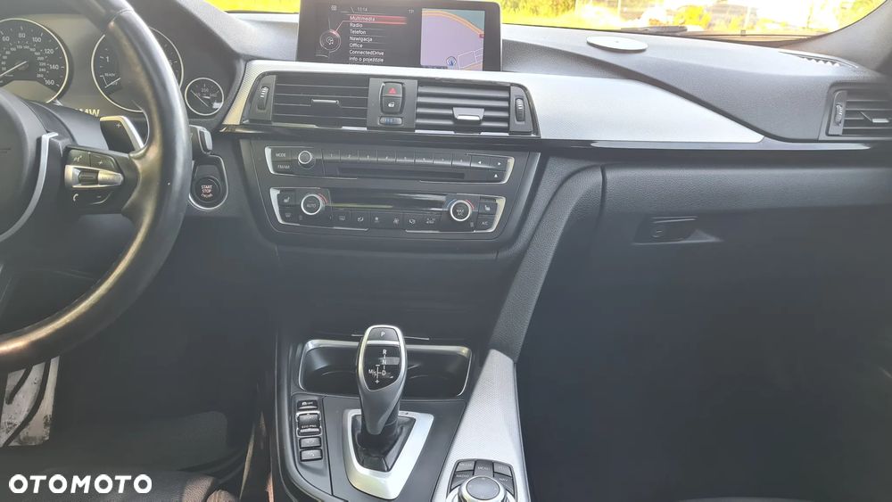 BMW Seria 3 335i Edition Exclusive - 30