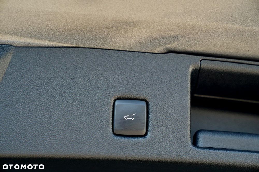 Ford Kuga - 14