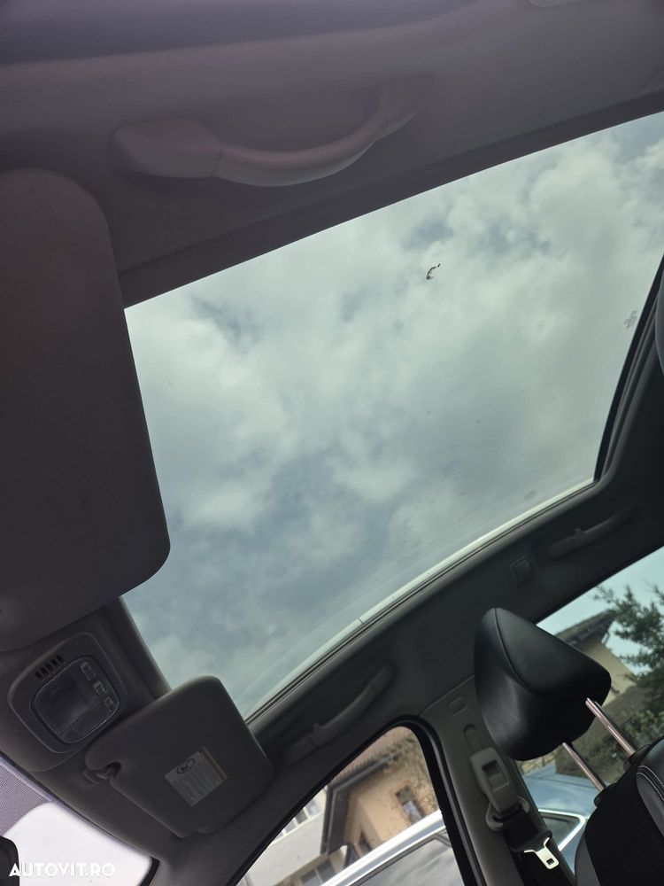 Peugeot 207 120 VTi Outdoor - 12