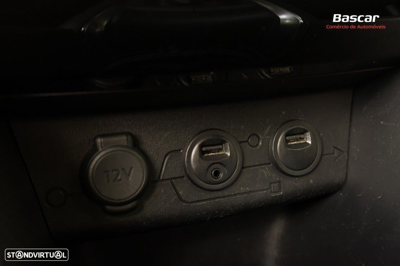 Peugeot 208 1.6 THP GTi - 56