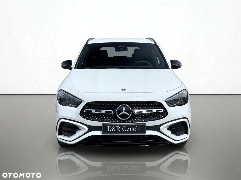 Mercedes-Benz GLA - 3