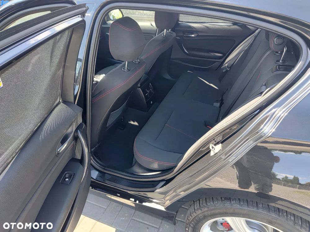 BMW Seria 1 116d EfficientDynamics Edition Sport Line - 12