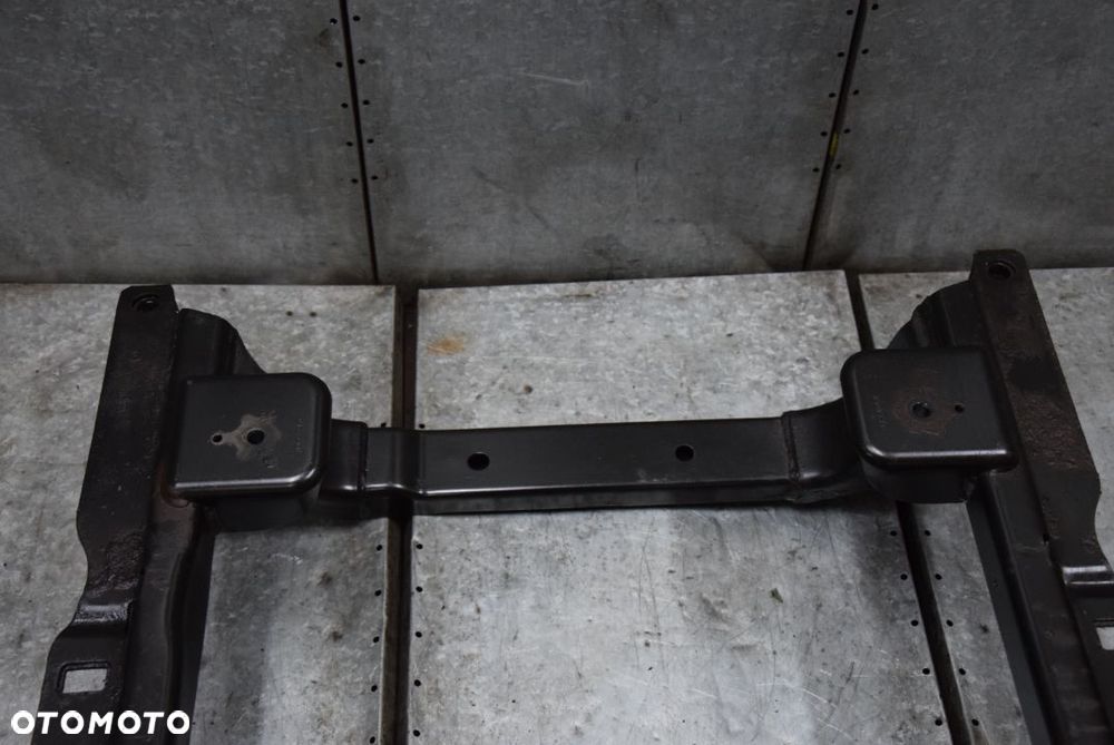 JEEP CHEROKEE KJ SANKI PRZÓD BELKA - 2