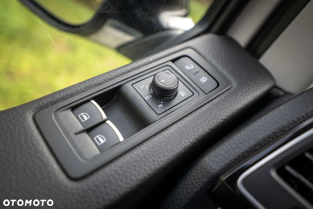 Volkswagen Multivan 2.0 BiTDI L1 Highline DSG - 16