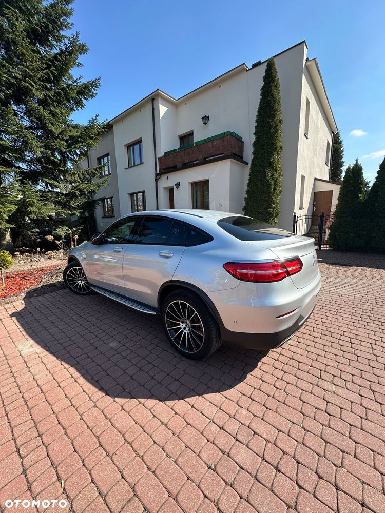 Mercedes-Benz GLC 250 4Matic 9G-TRONIC Edition 1 - 3