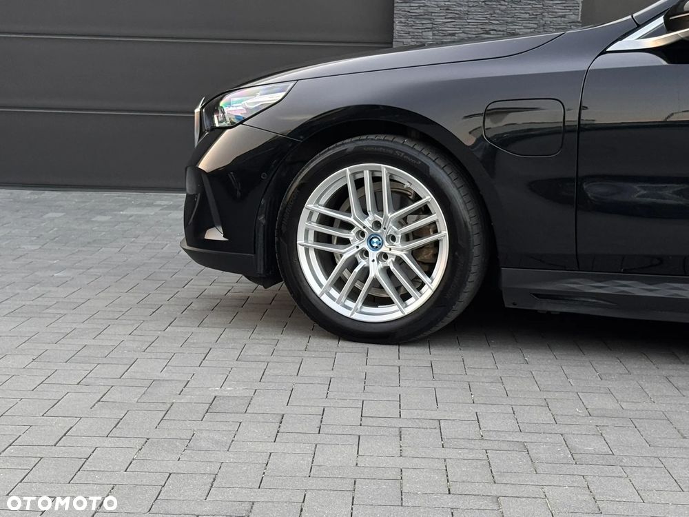 BMW Seria 5 530e - 22