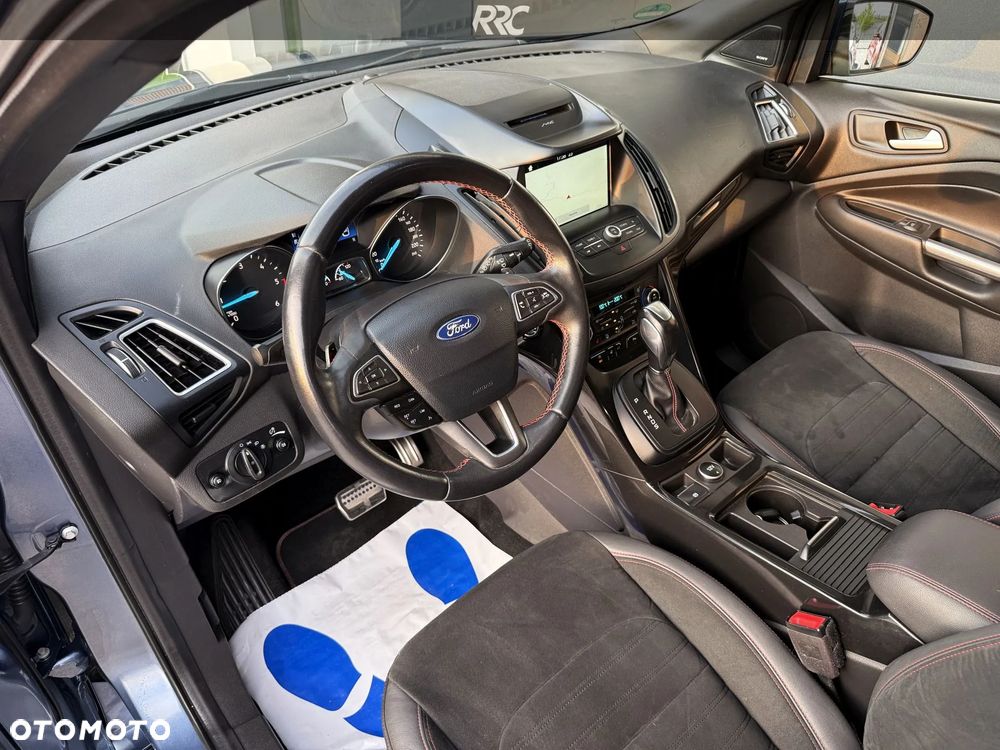 Ford Kuga 2.0 TDCi AWD ST-Line - 24