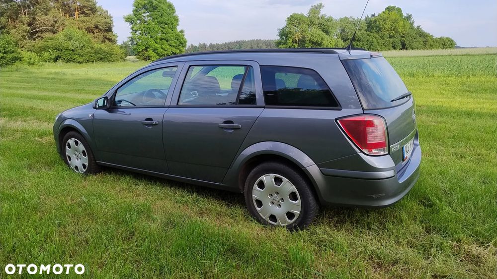 Opel Astra 1.6 Caravan Enjoy - 12