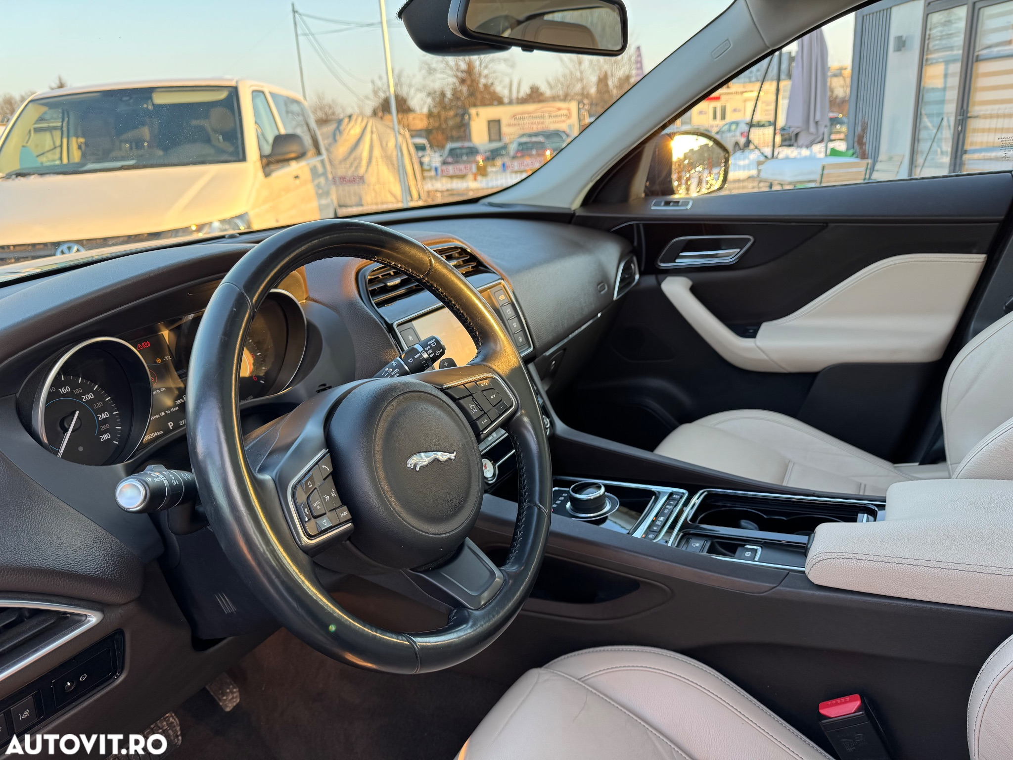 Jaguar F-Pace 20d AWD Prestige - 17