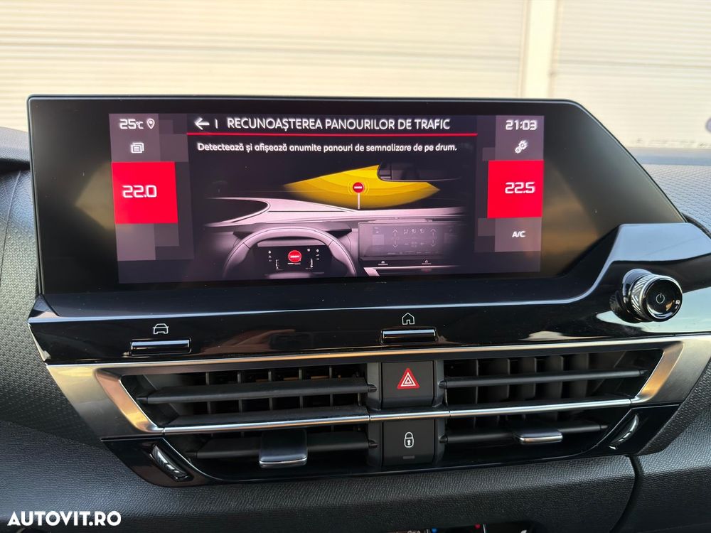 Citroën C4 PureTech 155 Stop&Start EAT8 SHINE - 28