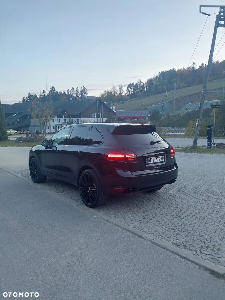 Porsche Cayenne - 26