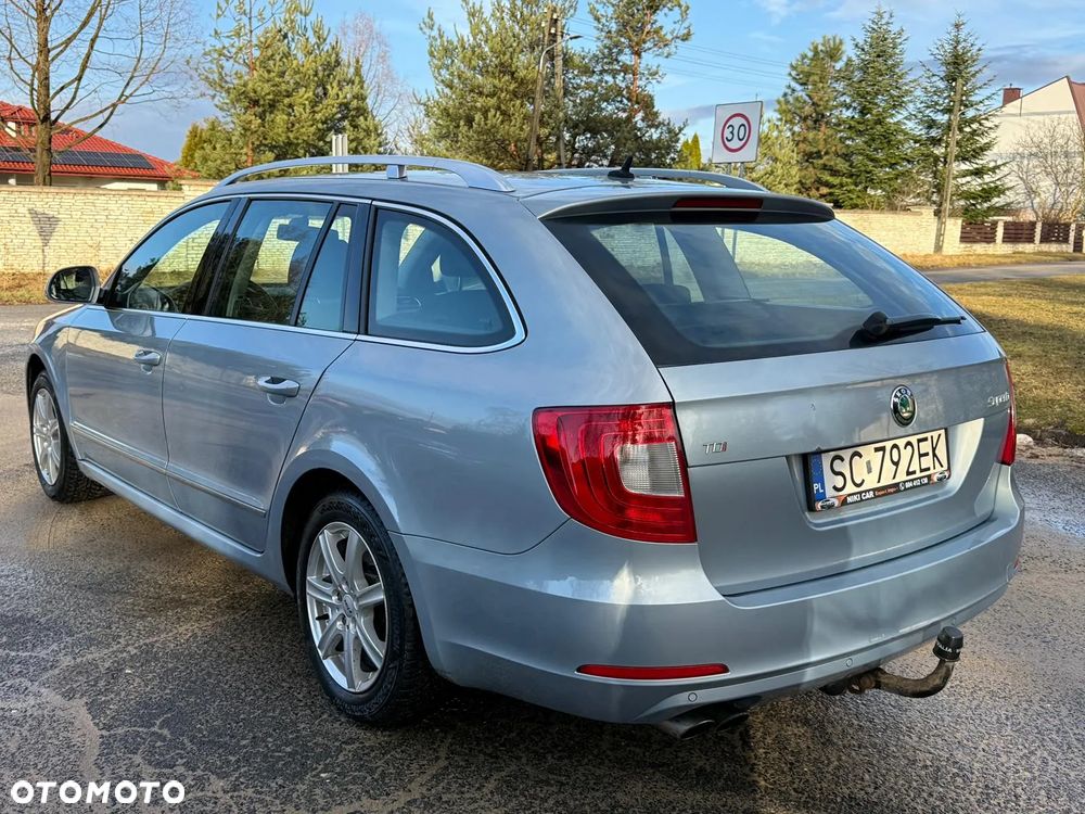 Skoda Superb 2.0 TDI Platinum - 26