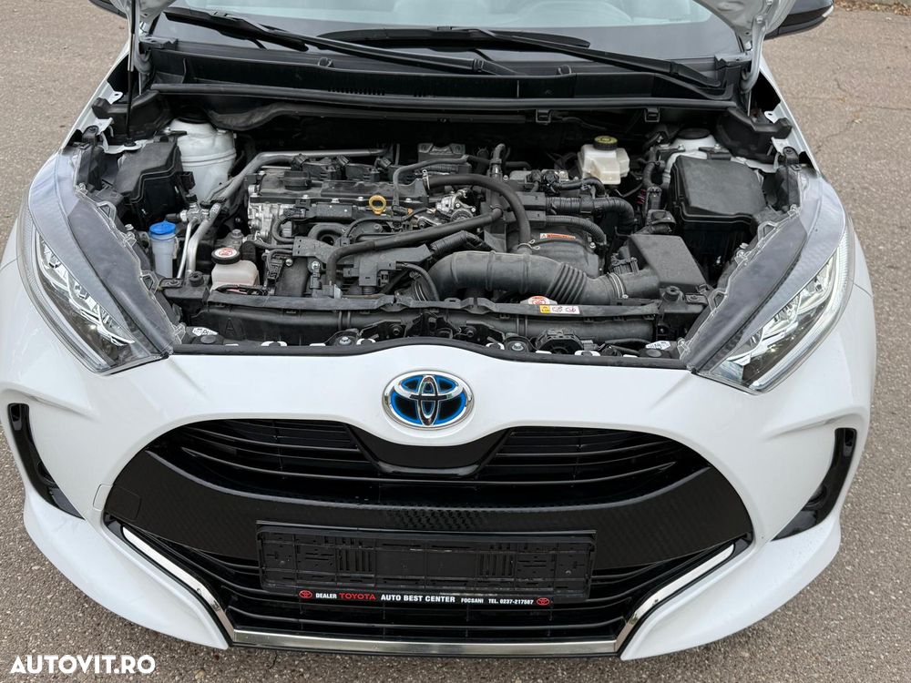 Toyota Yaris 1.5 VVT-i HSD Dynamic Plus - 27