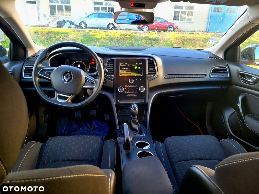 Renault Megane TCe 140 GPF LIMITED - 12