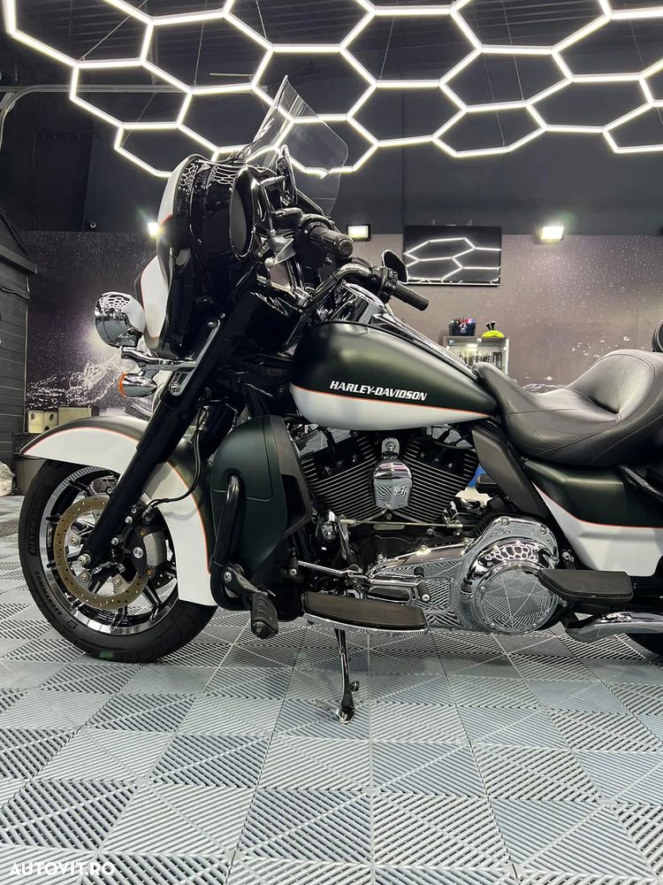 Harley-Davidson Electra Glide Ultra Limited - 6