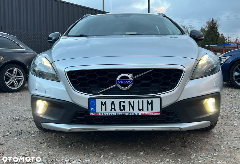 Volvo V40 Cross Country D2 Momentum - 27