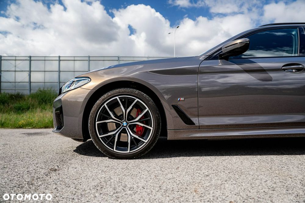 BMW Seria 5 530i xDrive mHEV M Sport sport - 12