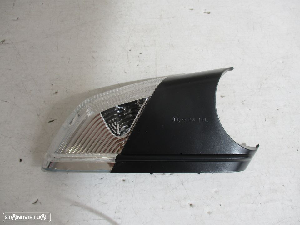 Farolim pisca espelho Skoda Octavia 2004 a 2009 / vw polo 2005 a 2008 (novo) - 1