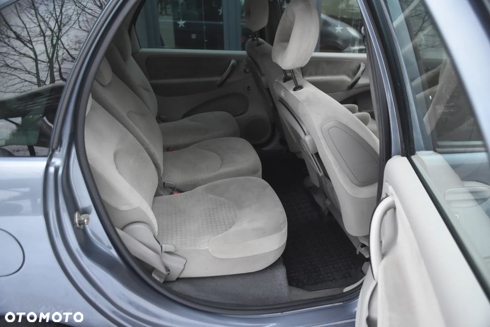 Citroën Xsara Picasso 1.6 Exclusive - 9