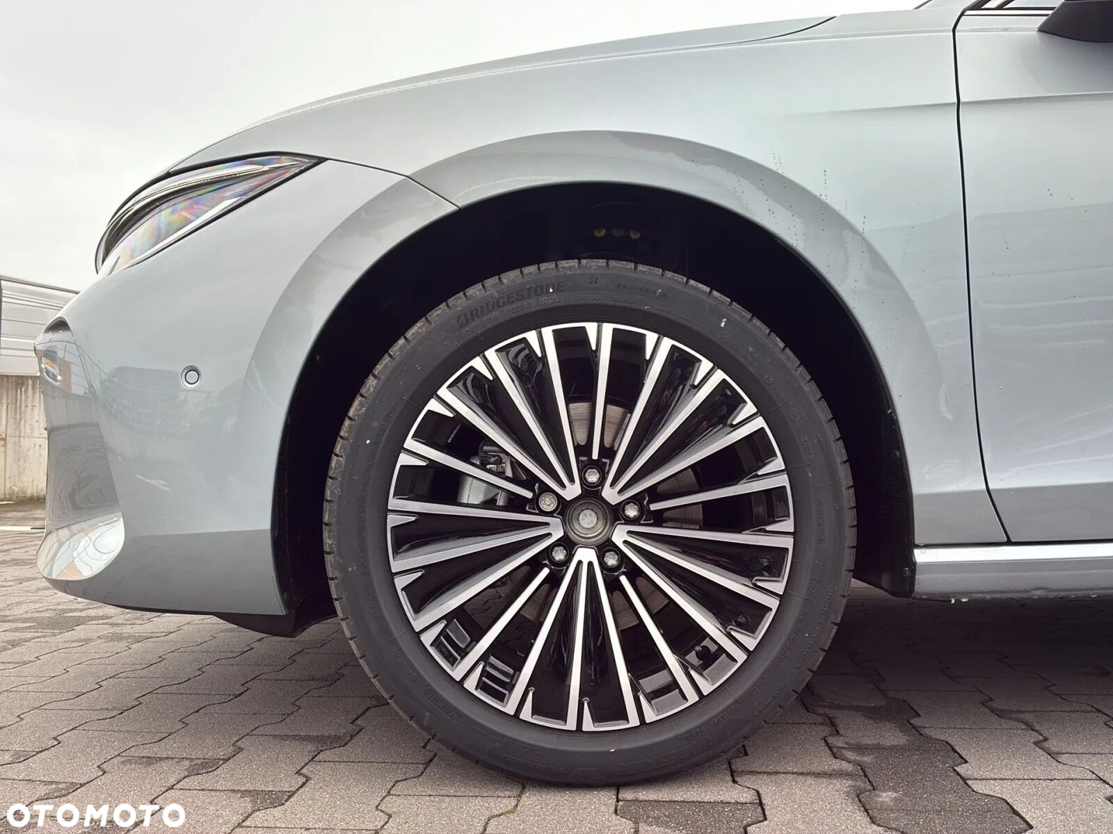 Volkswagen Passat - 21