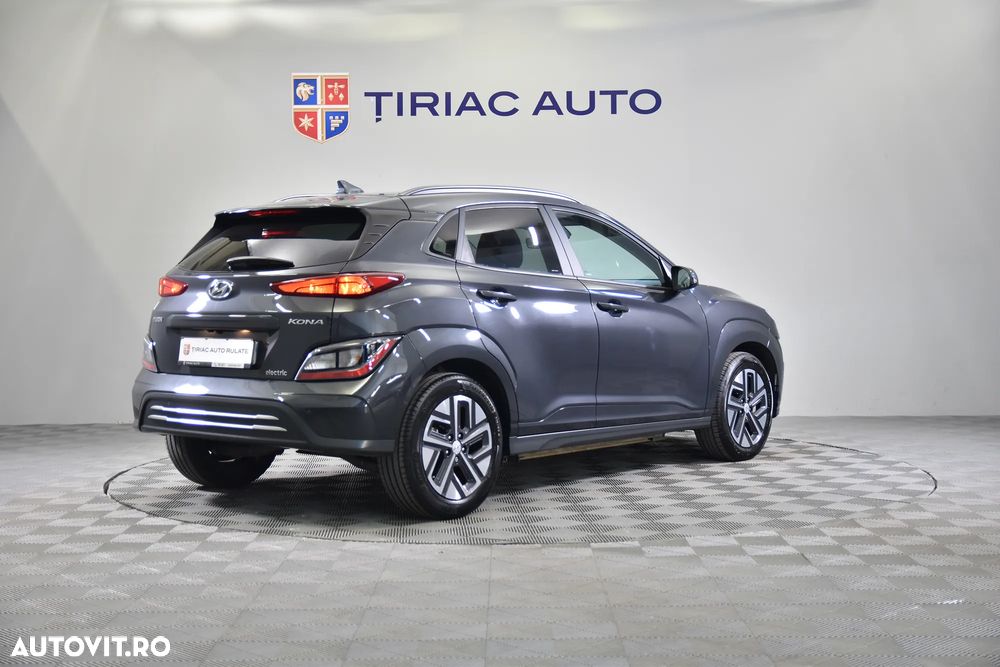 Hyundai KONA - 5
