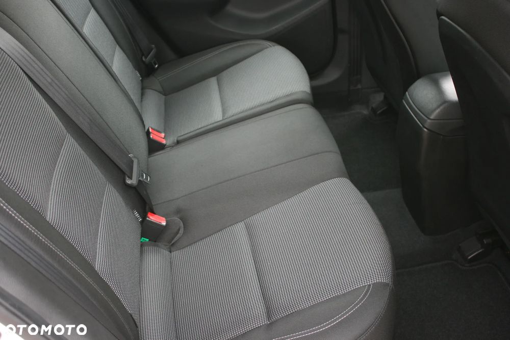 Hyundai i30 1.4 Fifa World Cup Edition - 26