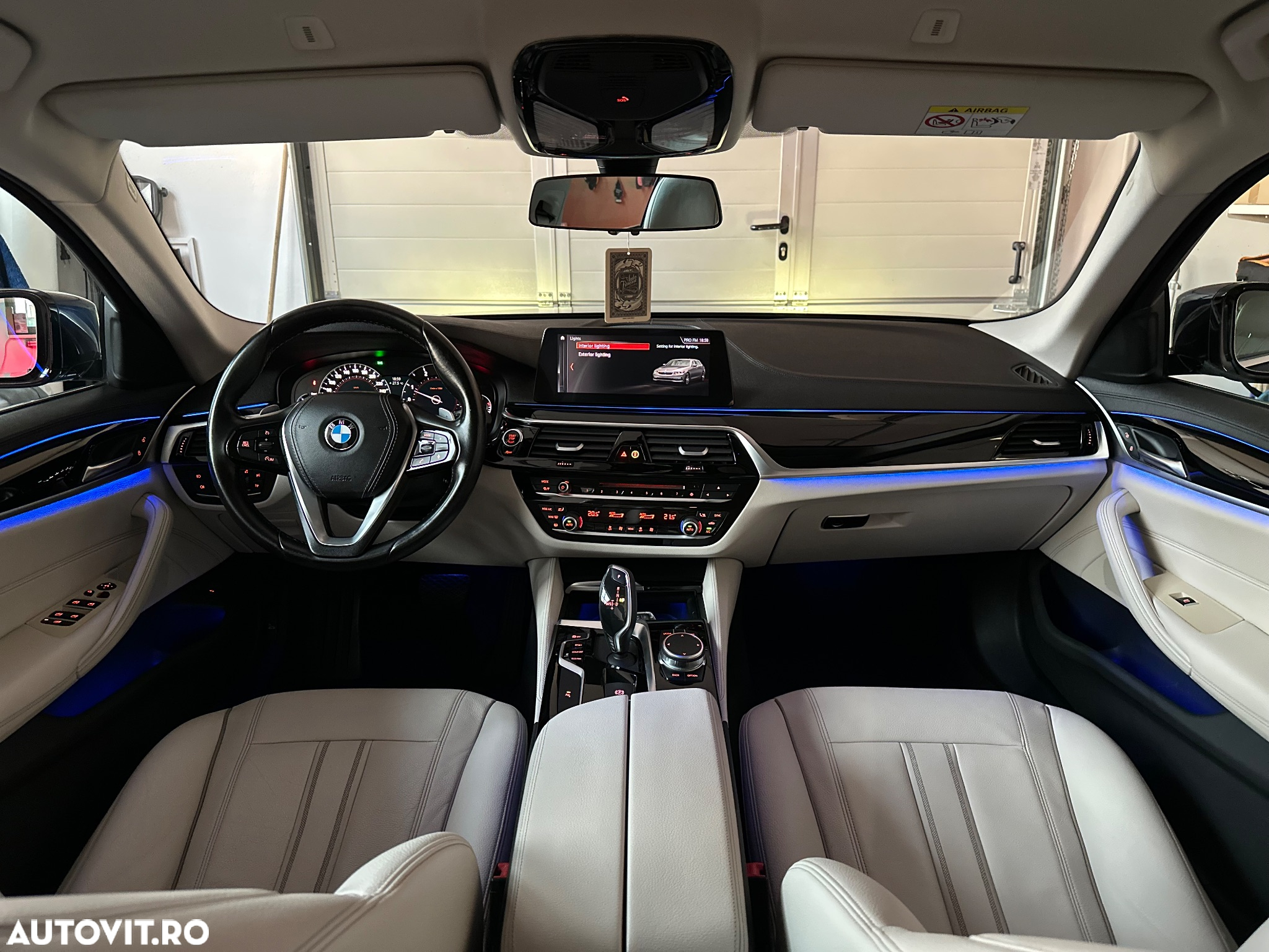 BMW Seria 5 520d xDrive Touring Aut. Luxury Line - 8